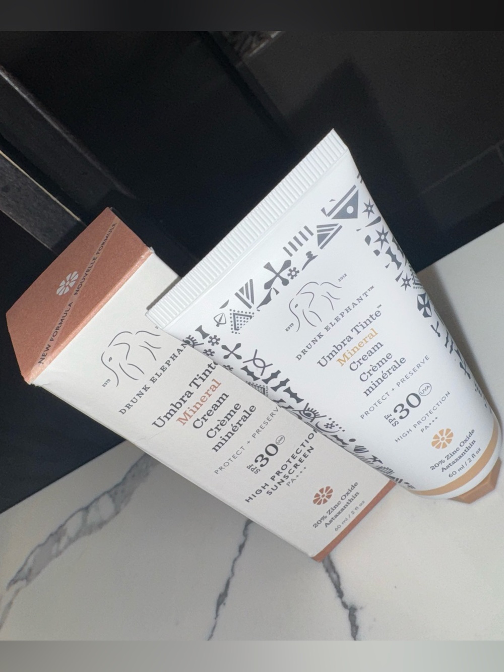 Drunk Elephant Umbra Tinte Mineral Cream SPF 30 Brand new in box — never used! - Picture 2 of 6